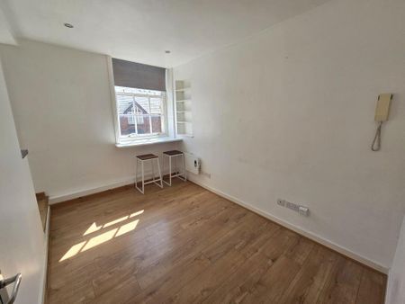 1 bedroom maisonette to rent - Photo 2
