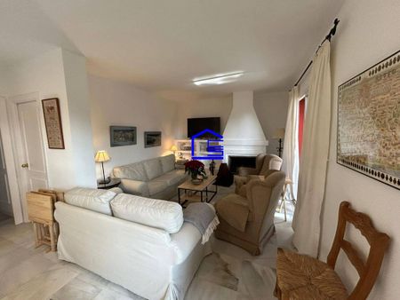 4 room luxury House for rent in El Puerto de Santa María, Spain - Photo 3