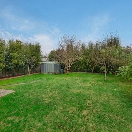 Preston's Best at Your Doorstep - Brilliant Location, Stylish Space - Photo 3