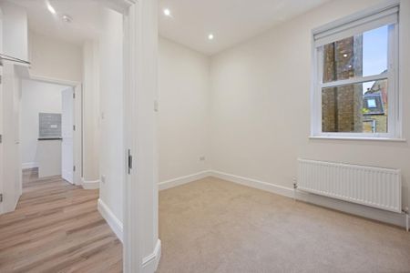 4 bedroom flat to rent - Photo 5