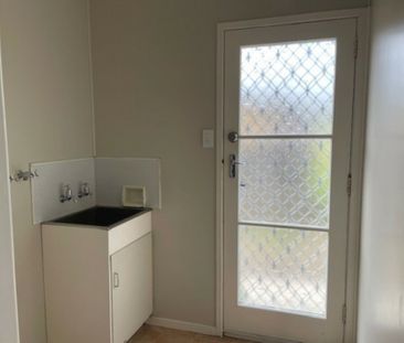 CLOSE TO TOWN CENTRE - Photo 4