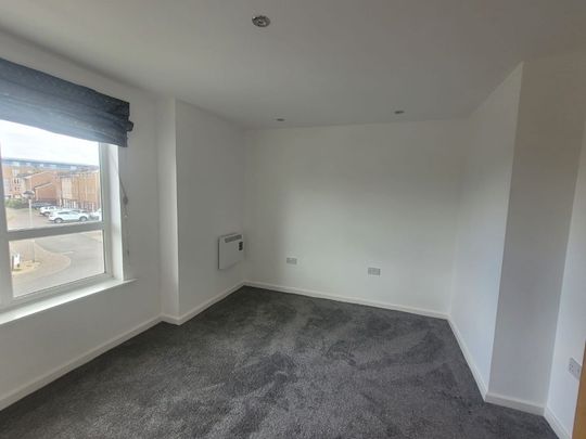 Cwrt Mary Welch, Millenium Quay, Llanelli, Carmarthenshire, SA15 2LQ - Photo 1