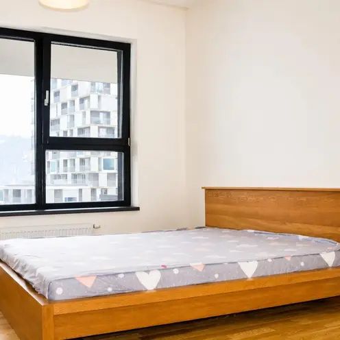 Nový vybavený byt 1+kk k pronájmu v nové rezidenci Zahálka na Praze 12 v lokalitě Modřany - Fotografie 1