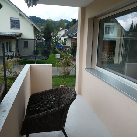 Charmante 5.5-Zimmer Wohnung mit Balkon und Sitzplatz in familienfreundlicher Lage in Schüpbach - Photo 3