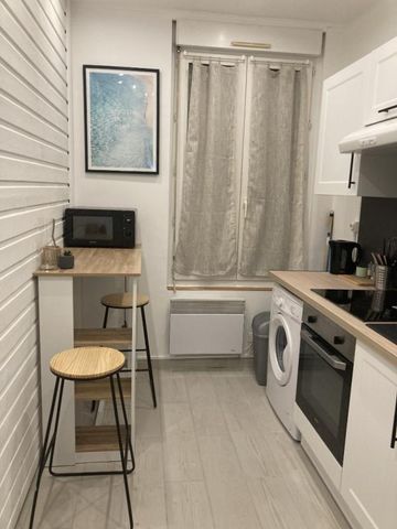 Location Appartement 2 pièces Meublé 40m² LISIEUX 14100 - Photo 4