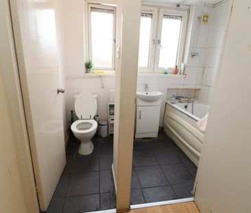 Room in a Shared Flat, Wedgewood House, E2 - Photo 6