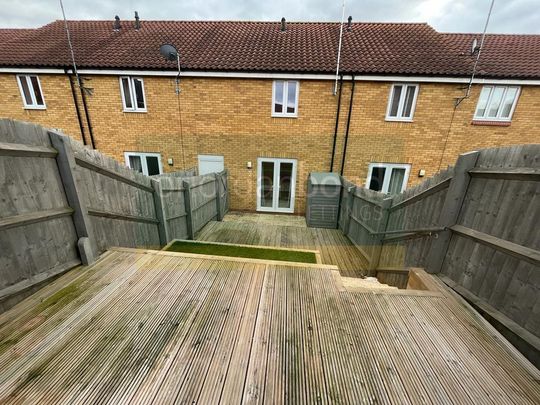 2 bedroom terraced house to rent - Photo 1