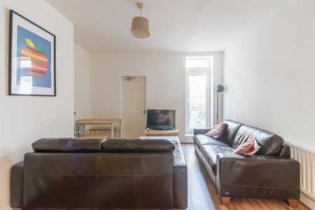 Helmsley Road, Sandyford, Newcastle Upon Tyne - Photo 2