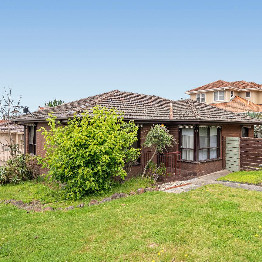 22 Nevis Street, Camberwell VIC 3124 - House For Rent | Domain - Photo 1