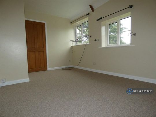 1 bedroom penthouse to rent - Photo 1