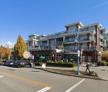 2 BR 2 Bath + Den in beautiful Steveston village fully furnished - Photo 3