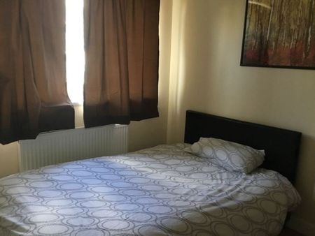 Room in a Shared House, Sedgmoor Place, SE5 - Photo 5
