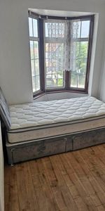 Room in a Shared House, Ballogie Avenue, NW10 - Photo 3