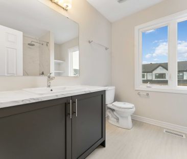 For Lease - 200 Ryan Reynolds Way, Orleans - Convent Glen and Area,... - Photo 6