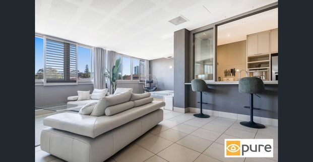 SUPERSIZED 1 BEDROOM FULLY FURNISHED & EQUIPPED APARTMENT WITH AN EXTRA SLEEPOUT - Photo 1