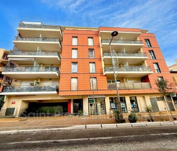 Location Appartement 2 pièces 40m² ST LAURENT DU VAR 06700 - Photo 3