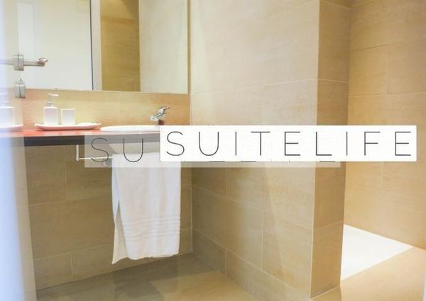 Monsieur Van Damme Lives Upstairs