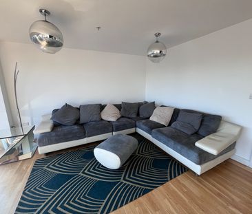2 Bed Penthouse, Mitchell Street, G1 - Photo 2