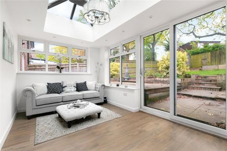 3 bedroom semi-detached house to rent - Photo 2