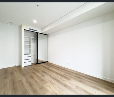 Luxurious Two-Bedroom Apartment-Call 0432066630 for inspection toda... - Photo 4