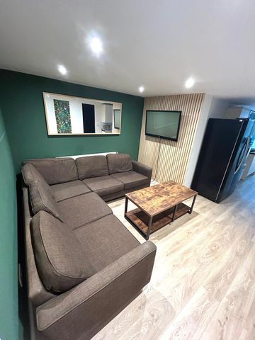 272 Hubert Road - Photo 2