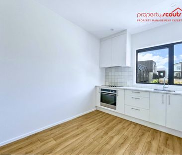 Like New in Westgate! - Photo 3