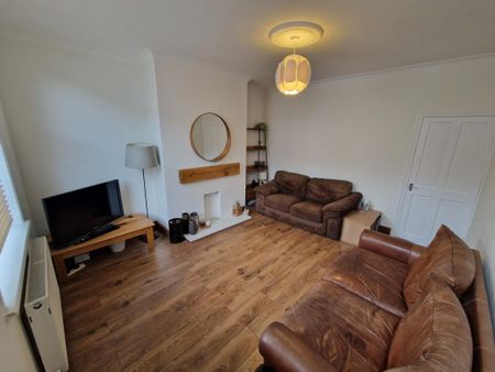 Medlock Road, Wakefield, WF4 - Photo 3