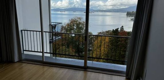 2 Bedroom Suite with Views of English Bay - Photo 2