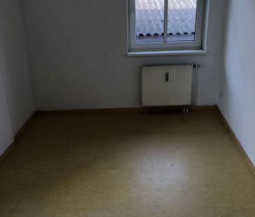 Zentral gelegene, gemütliche 2- Zimmer-Wohnung mit möblierter Küche... - Photo 4