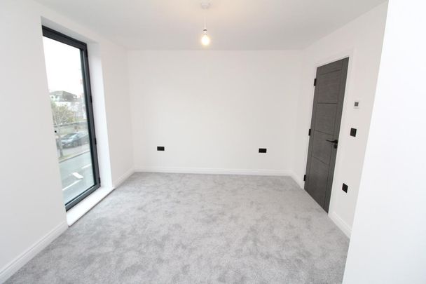 5 bedroom terraced house to rent - Photo 1