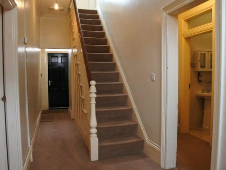 House share to rent on - Photo 3