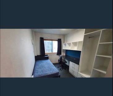 Room in a Shared House, Stockwood Hall Fitzroy Court, LU1 - Photo 2