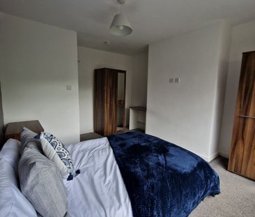 Student Accommodation - Available Now - Photo 1