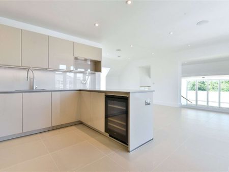 A luxury penthouse apartment in Tunbridge Wells town centre - Photo 4