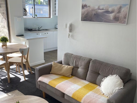 Unit 3, 26 Kurnell Road, Cronulla, NSW - Photo 3