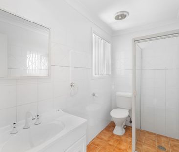 Freshly Updated 3-Bed Gem in Leafy North Gosford - Photo 2