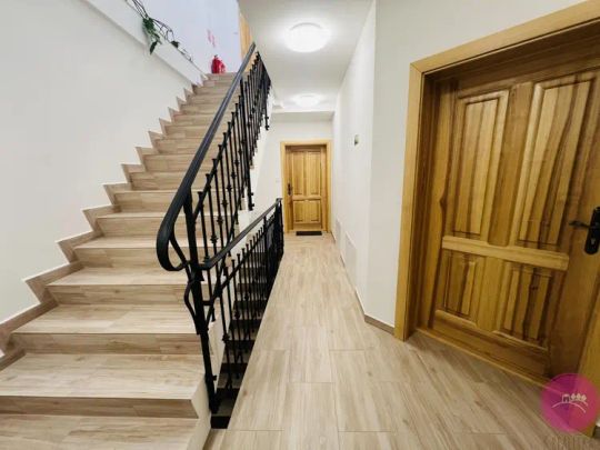 Pronájem novostavby bytu 1+kk v centru Olomouce. - Фото 1