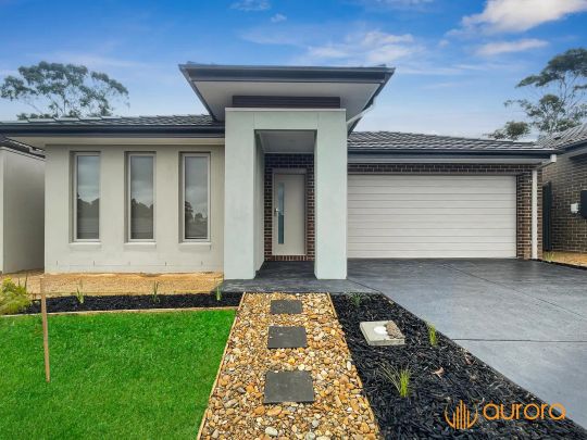 “CONTEMPORARY AND SERENE” - Photo 1