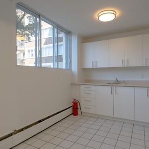 1 CH - 1 SDB - St-Laurent - $1,645 /mo - Photo 3