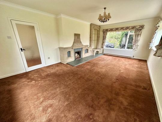 4 bedroom detached house to rent - Photo 1