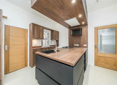 St. Leonards Road East Sheen, SW14 - Photo 5