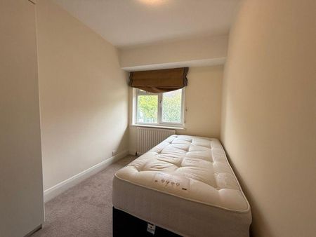 3 bedroom terraced house to rent - Photo 5