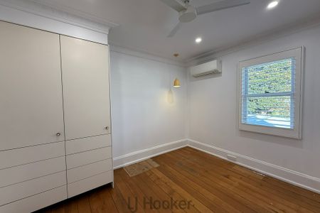 STYLISH TERRACE LIVING - Photo 3