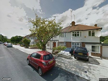 Studio Flat, Hurstwood Road, NW11 - Photo 4