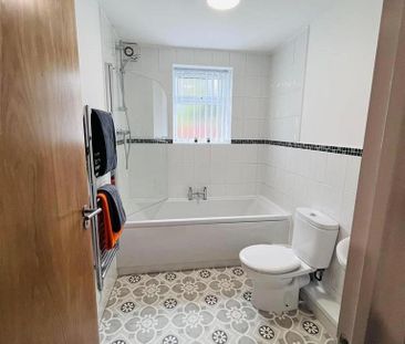 2 bedroom maisonette to rent - Photo 6