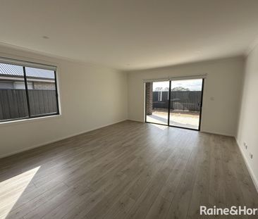 4-Bedroom Family Home - Space, Comfort & Style in Munno Para Downs! - Photo 1