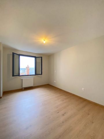 Location Appartement 3 pièces 92m² - Photo 4