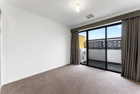 54 Steeplechase Avenue, St Clair SA 5011 - Townhouse For Rent | Domain - Photo 5