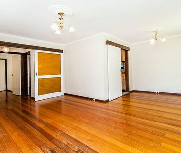 Spacious three bedroom unit - Photo 4