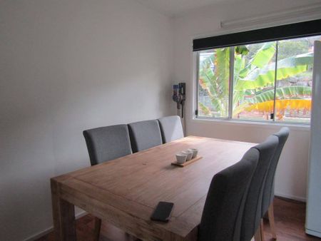 Elavated Home in West Gladstone - Photo 2